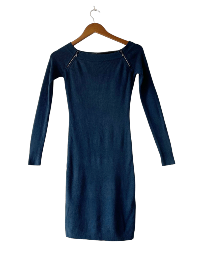 Vestido de punto ajustado azul marino. Talla M. COD. V53