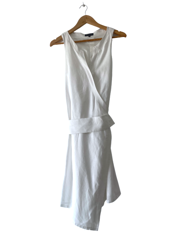 Vestido blanco de lino ajustable. ADOLFO DOMÍNGUEZ. Talla 38, COD V56