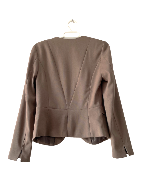 Chaqueta corta beige. H&M Talla 34. COD CH53