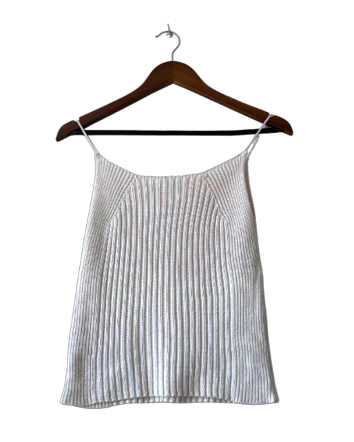 Top blanco de punto de tirantes. STRADIVARIUS. Talla S. COD T32