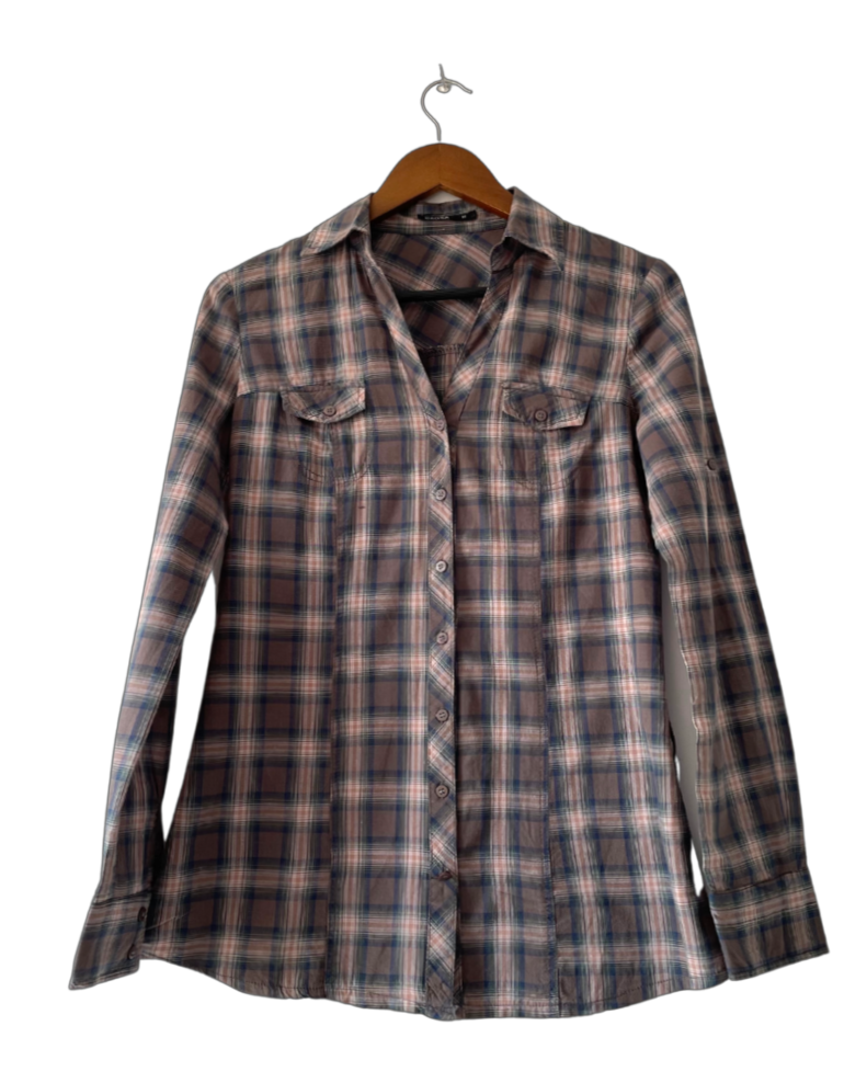 Camisa de cuadros grises y rosas. Talla M. COD T22