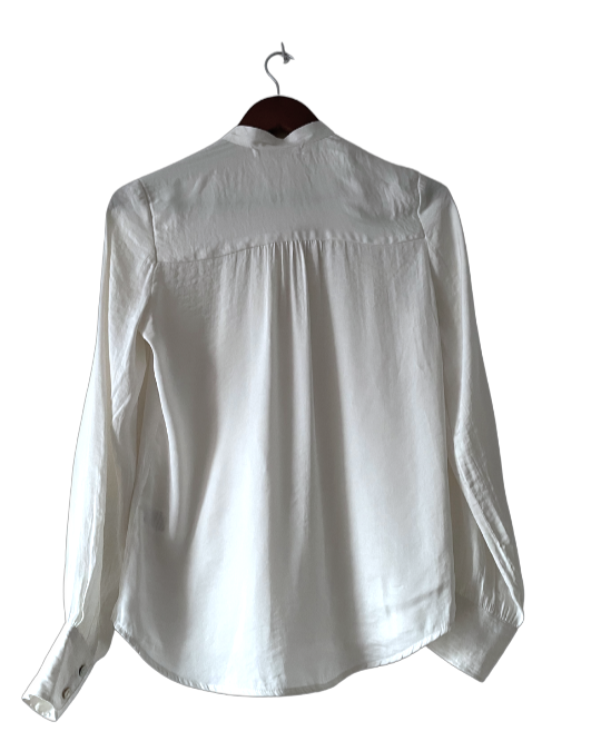 Camisa blanca con lazo en el cuello. EASY WEAR Talla 36. COD T24